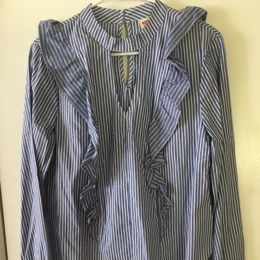 Strip ruffle shirt